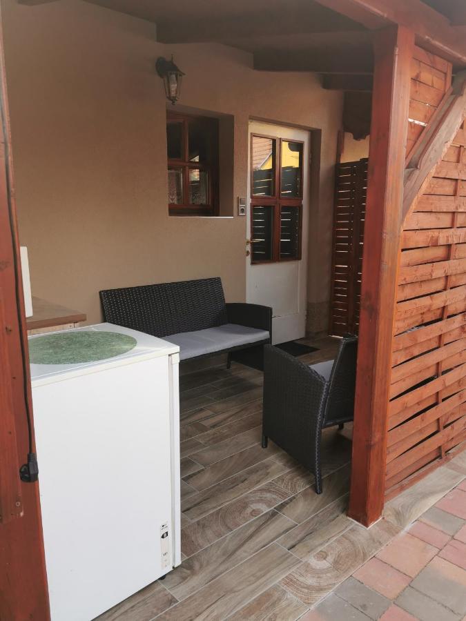 Varga Vendégház Tiszakécske Exterior foto